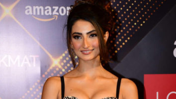 Palak Tiwari looks pretty in diamond embedded black outfit