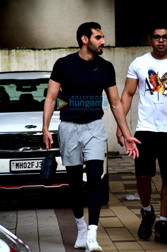photos ahaan shetty snapped outside the gym in bandra 1