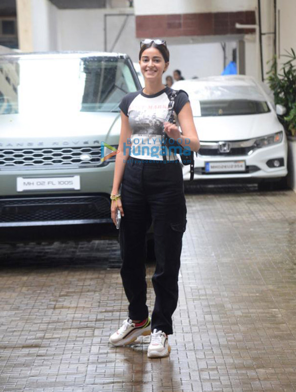 photos ananya panday snapped at old dharma productions office in khar 1