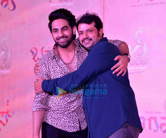 photos cast of banaras attend the trailer launch of their film in bengaluru 1