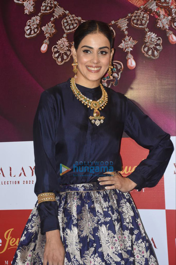 Photos: Genelia D’Souza snapped walking the ramp at the Mahalaya 2022 preview collection show