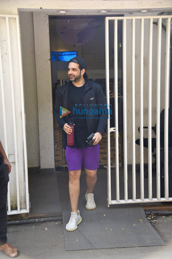 photos karan kundrra snapped at a gym in juhu 4