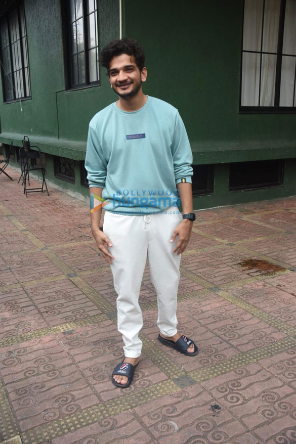 photos munawar faruqui snapped in andheri 4