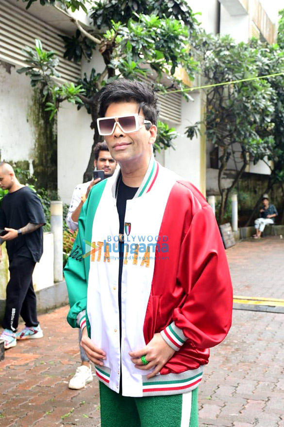photos nora fatehi karan johar and maniesh paul snapped on the sets of jhalak dikhhla jaa season 10 5