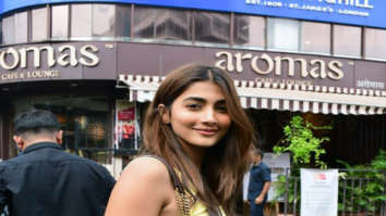 Photos: Pooja Hegde snapped in Juhu