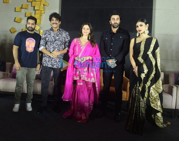 photos ranbir kapoor and alia bhatt grace the pre release brahmastra event in hyderabad 4