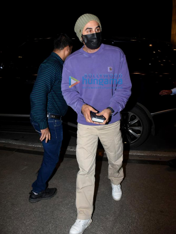 Photos: Ranbir Kapoor, Janhvi Kapoor and Sunny Leone snapped at the airport