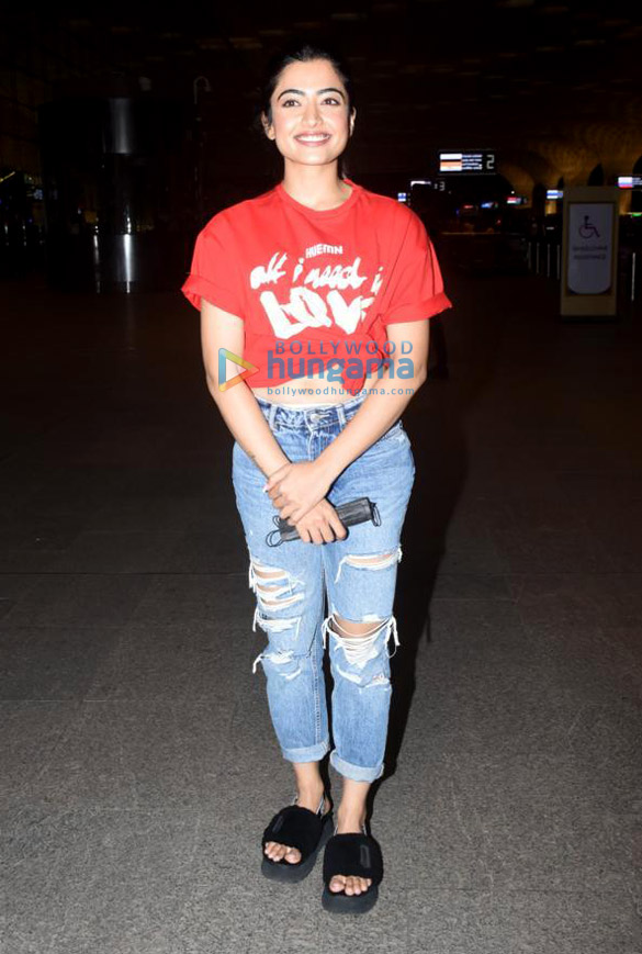 photos rashmika mandanna snapped at the airport 3 2