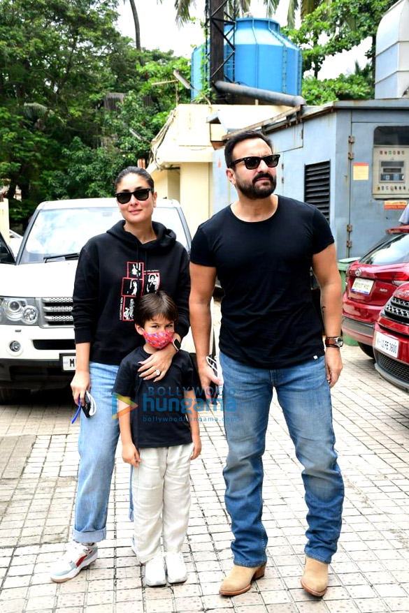 Photos: Saif Ali Khan, Kareena Kapoor Khan, Varun Dhawan, Arjun Kapoor and others snapped attending a screening of Brahmastra – Part One: Shiva at PVR Juhu Photos: Saif Ali Khan, Kareena Kapoor Khan, Varun Dhawan, Arjun Kapoor and others snapped attending a screening of Brahmastra – Part One: Shiva at PVR Juhu