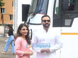Photos: Saif Ali Khan and Soha Ali Khan spotted at Mehboob Studio in Bandra