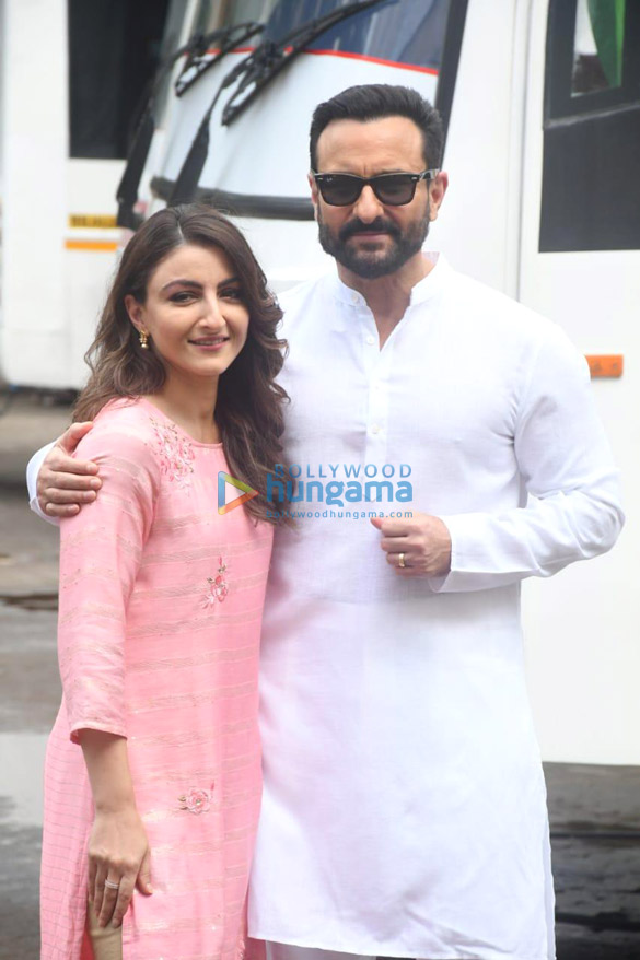 Photos Saif Ali Khan And Soha Ali Khan Spotted At Mehboob Studio In ...