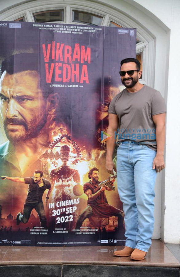photos saif ali khan promotes vikram vedha at taj lands end bandra 1