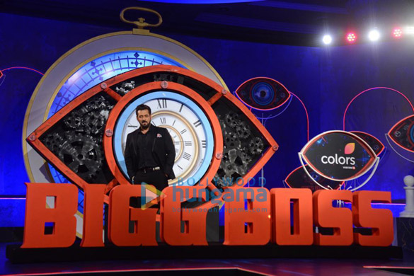 photos salman khan attends the press meet of bigg boss 16 5