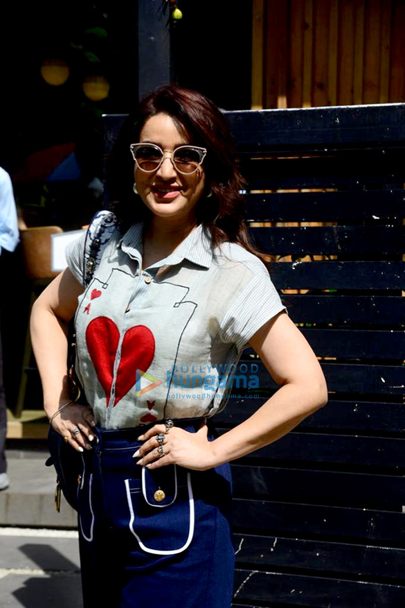 photos tisca chopra snapped in bandra 1