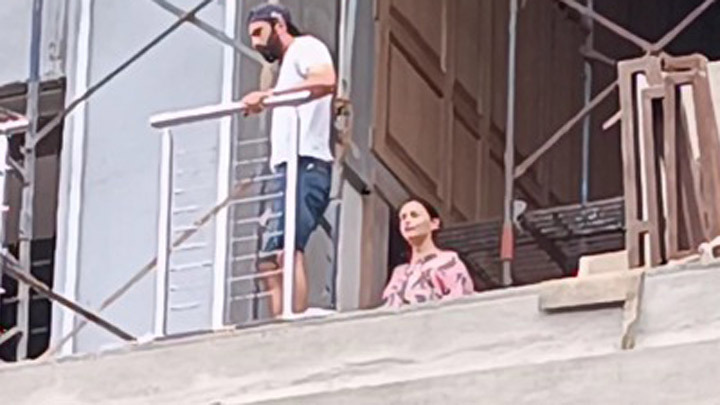 Ranbir Kapoor and Alia Bhatt check out the construction of their new house