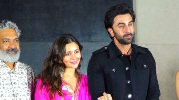Ranbir Kapoor and Alia Bhatt snapped with the team of Brahmastra