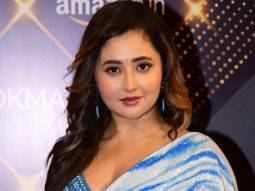 Rashami Desai looks lovely in a blue saree at Lokmat Awards
