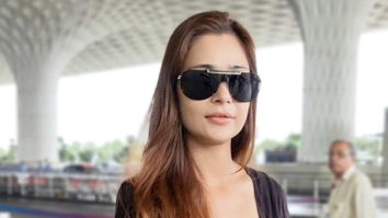 Sara Khan’s little chit-chat with paps