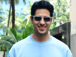 Sidharth Malhotra looks charming as he poses for paps