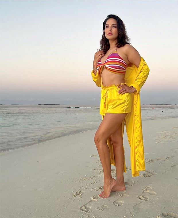 Sunny Leone looks too hot to handle in multi-colour bikini top and yellow shorts in Maldives Sunny Leone looks too hot to handle in multi-colour bikini top and yellow shorts in Maldives