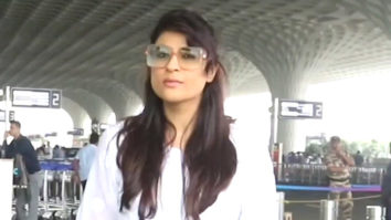 Tahira Kashyap looks beautiful in simple white kurta