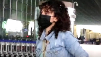 Taapsee Pannu sways her curly hair with denim jacket