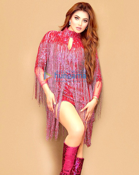 urvashi rautela 2 64