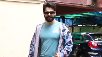 Varun Dhawan dressed comfy as she poses for paps