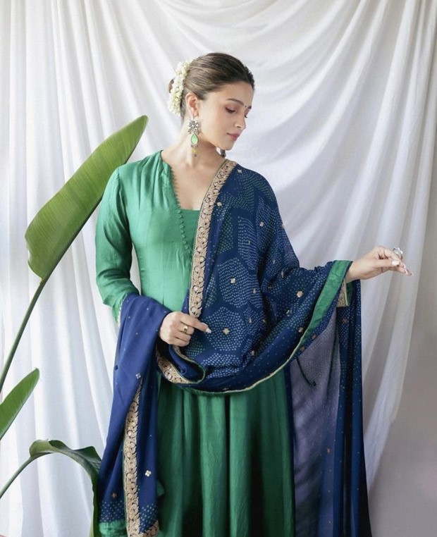 5 best festive wear trends sparked by celebrities which you can recreate for your Diwali party
