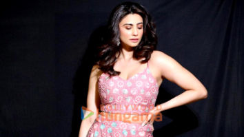 Celebrity Photos of Daisy Shah