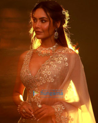 Celebrity Photos of Esha Gupta