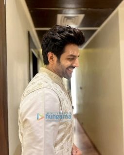 Celeb Photos Of Kartik Aaryan