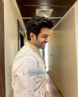 Celeb Photos Of Kartik Aaryan