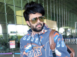 Maniesh Paul greets paps at the airport