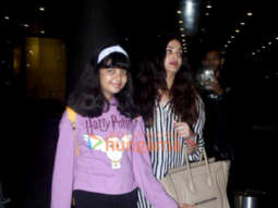 Photos: Aishwarya Rai Bachchan, Abhishek Bachchan, Janhvi Kapoor and others snapped at the airport