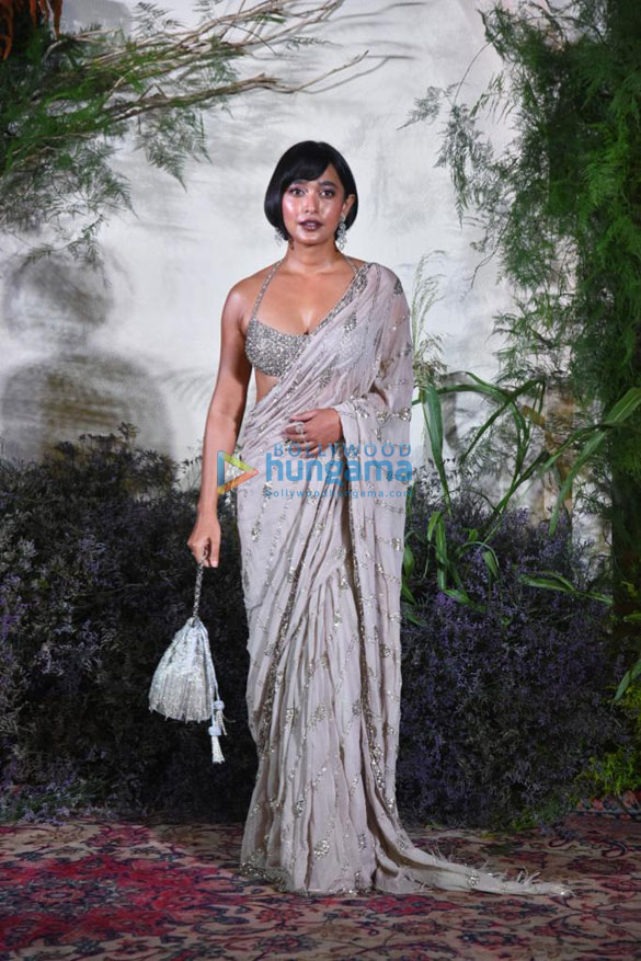 photos ali fazal and richa chadha snapped at their wedding reception along with other celebs 22 2