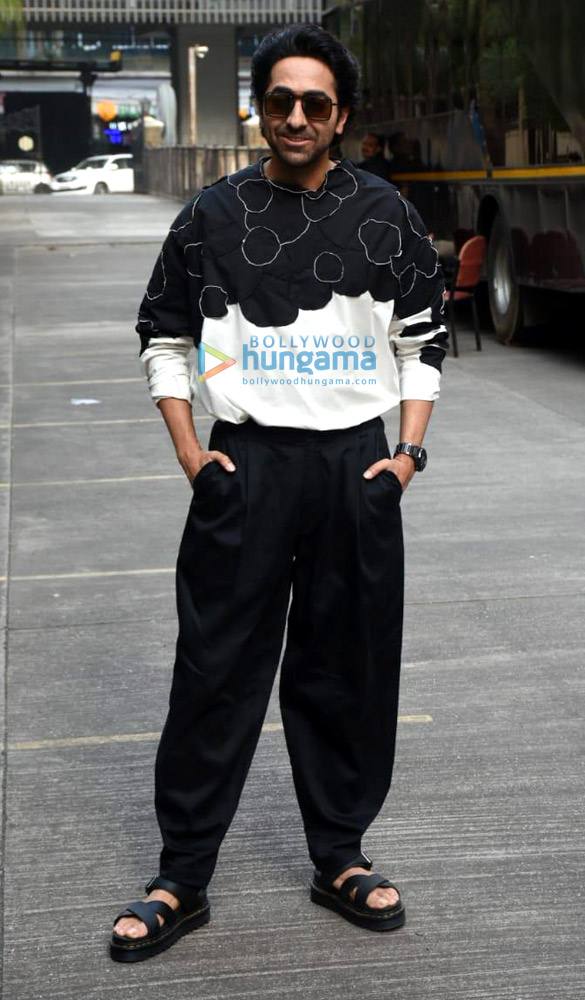 photos ayushmann khurrana snapped during doctor g promotions 3