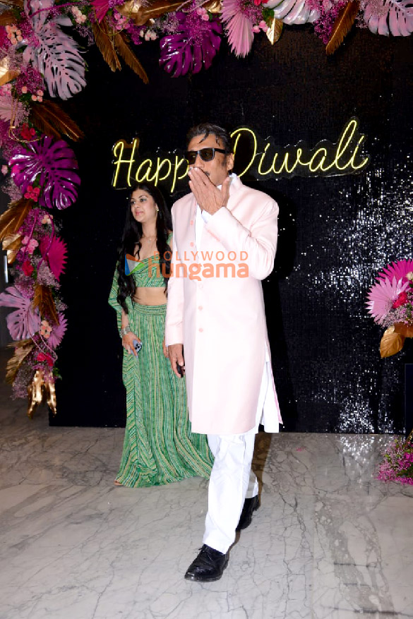photos celebs attend krishan kumars diwali bash 11