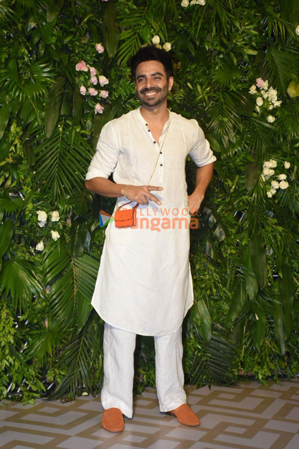 photos celebs attend kriti sanons diwali bash 709 9