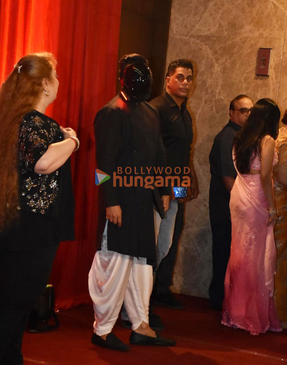 photos celebs attend ramesh s tauranis diwali bash 009988 15