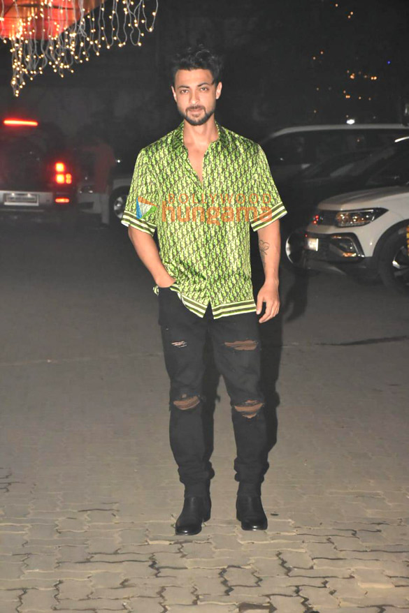 photos celebs attend sohail khans diwali party at bandra 2