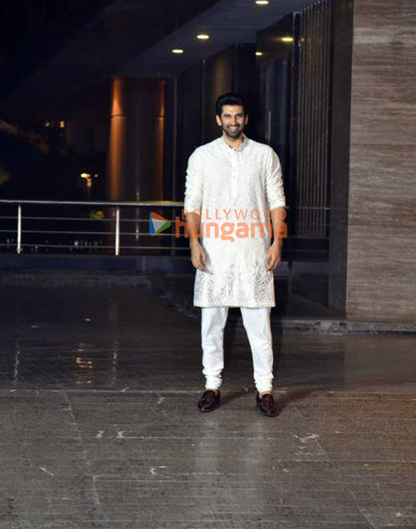 photos celebs attend sonam kapoor ahujas diwali bash 7