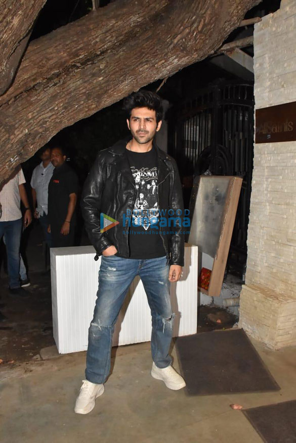 photos celebs grace ashvini yardis birthday bash 88944 1