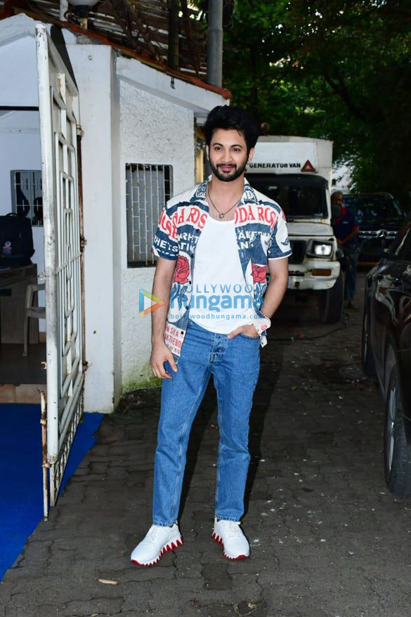 photos celebs grace the screening of madhuri dixits film maja ma 1
