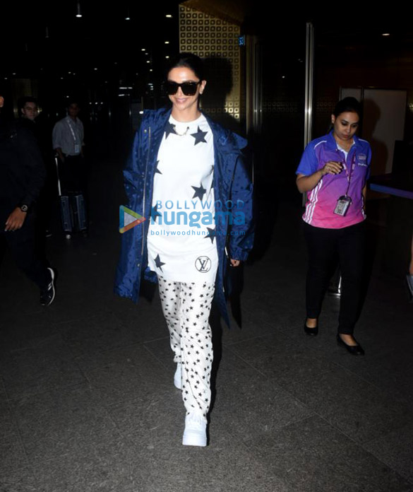 photos deepika padukone ankita lokhande mandira bedi and others snapped at the airport 2