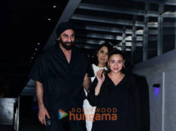 Photos: Ranbir Kapoor, Alia Bhatt and Neetu Singh snapped in Bandra