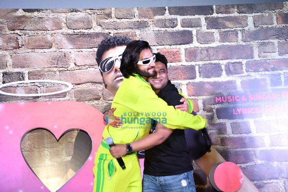 Photos Ranveer Singh snapped at the launch of the song ‘O Pari’ (1)