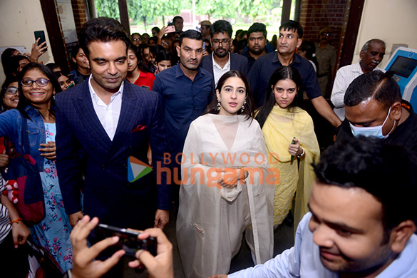 photos sara ali khan snapped at the interactive session no shame in new delhi 3