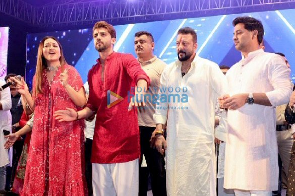 Photos: Sonakshi Sinha, Zaheer Iqbal and Sanjay Dutt snapped at Navratri celebrations in Mumbai Photos: Sonakshi Sinha, Zaheer Iqbal and Sanjay Dutt snapped at Navratri celebrations in Mumbai