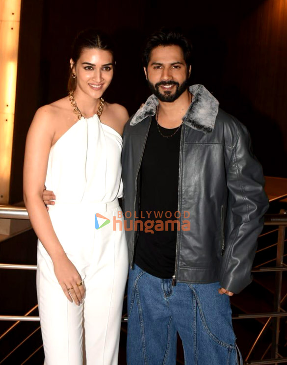 Photos: Varun Dhawan And Kriti Sanon Promote Bhediya In Mumbai ...